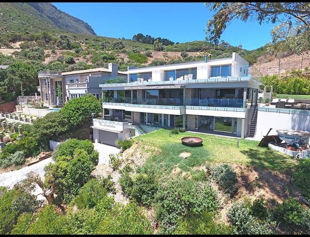 8 BEDROOM HOUSE FOR SALE IN LLANDUDNO
